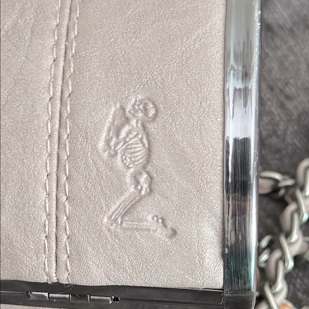 Religion taupe leather covered box bag Clutch with skeleton clasp & Chain Strap - Picture 4 of 12